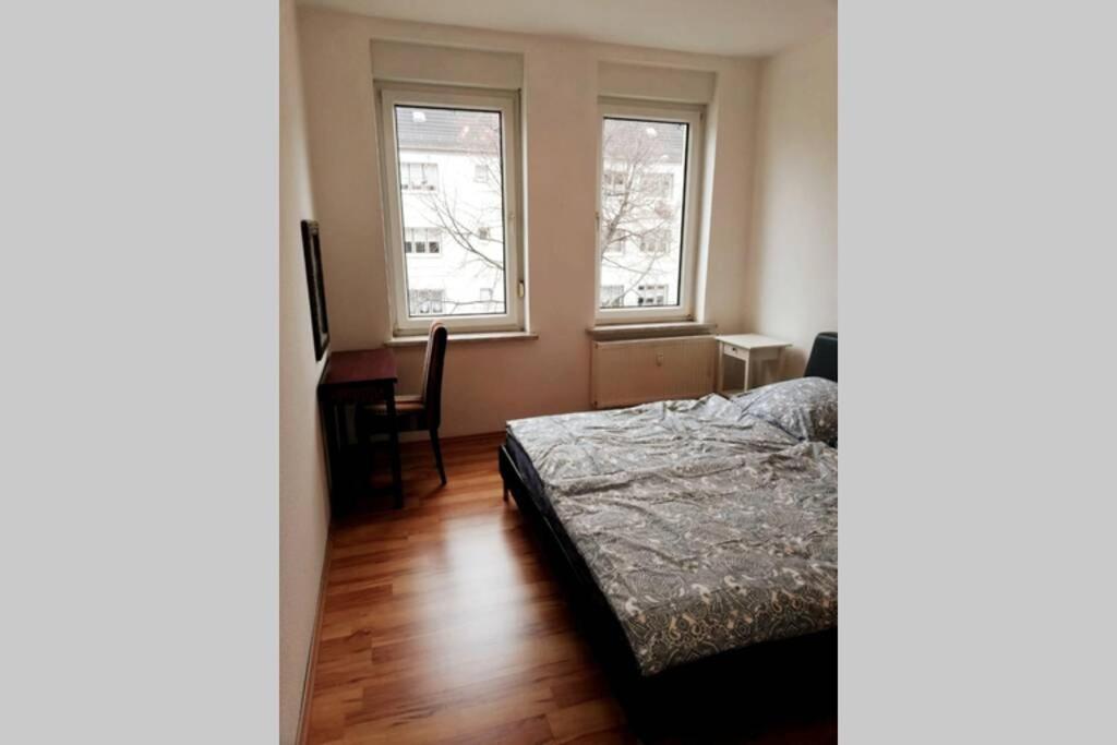 Ferienwohnung - Apartment Mit Balkon In Halle-Saale, Trotha Halle  Esterno foto