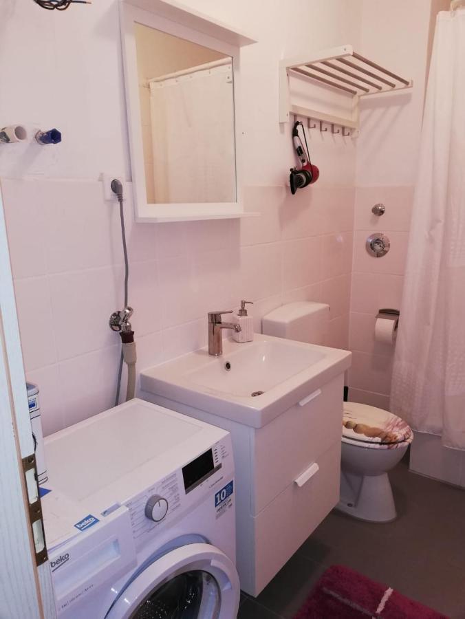 Ferienwohnung - Apartment Mit Balkon In Halle-Saale, Trotha Halle  Esterno foto